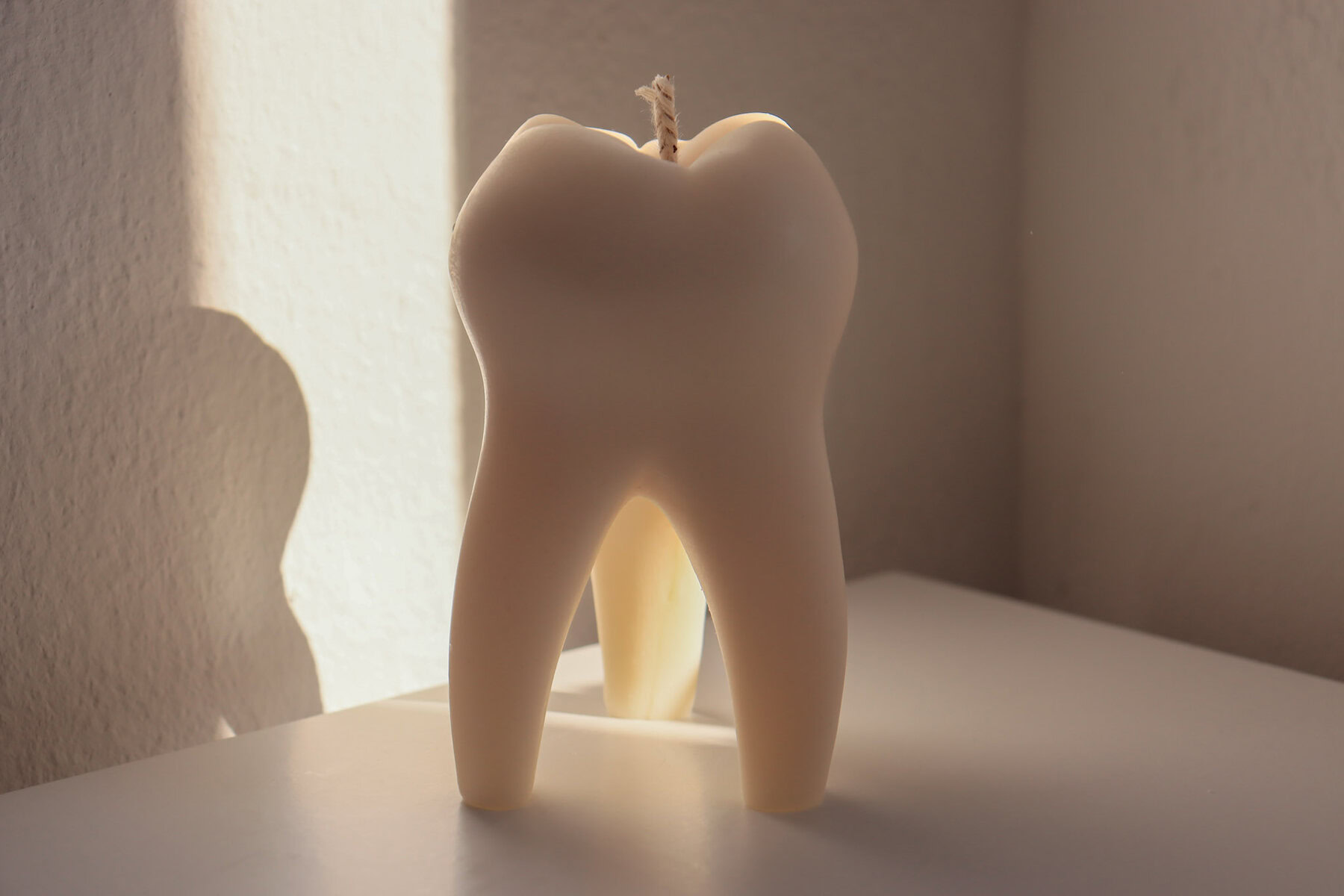 Dekorativna svijeća Tooth - Slika 3