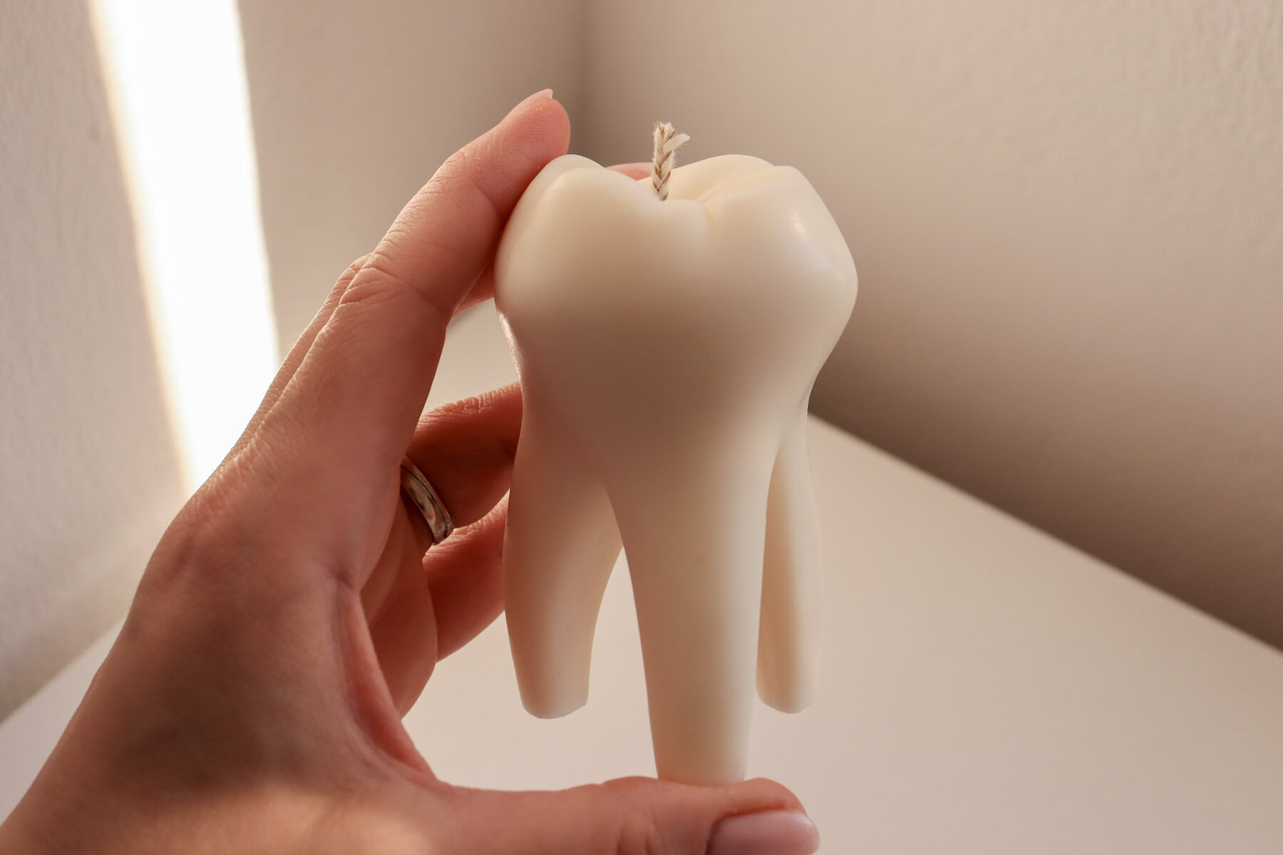 Dekorativna svijeća Tooth - Slika 4